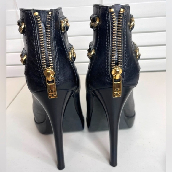 Tory Burch Lysa Leather Chain Sz 10 Ankle Boots - Picture 6 of 16